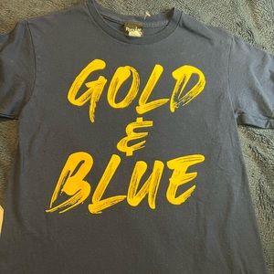 Men’s Small, popular sports,‎ gold and blue tshirt. Good condition